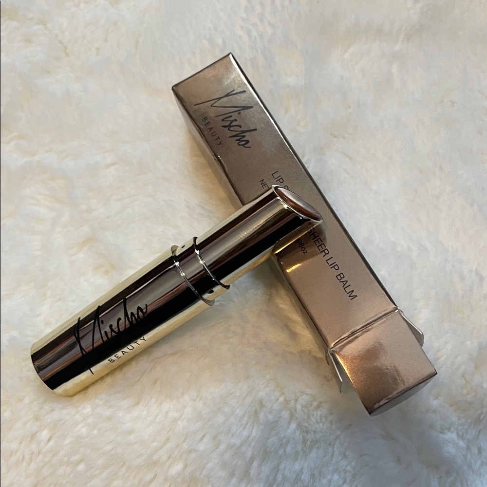 Mischo Beauty Lip Shine - Gold Sheer Lip Balm - Picture 4 of 5